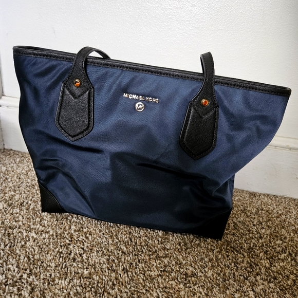 MICHAEL KORS Women's Navy Blue and Black Handbag - Picture 1 of 5